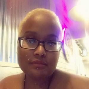 Meet your Posher, Dorcas